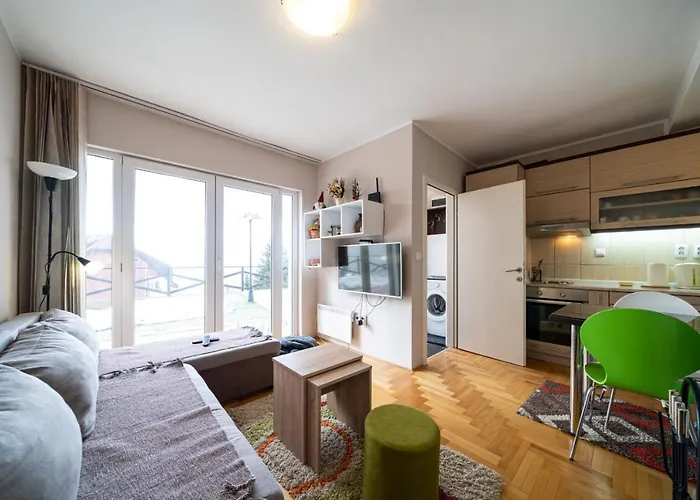 Zoara アパート *