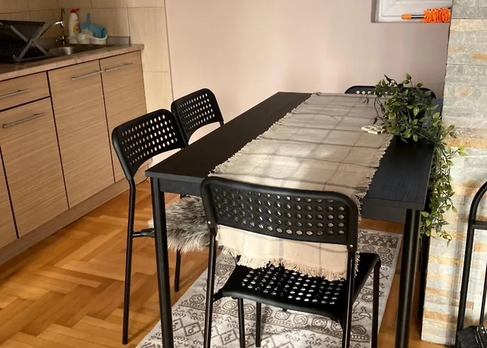 Zoara アパート コパオニク